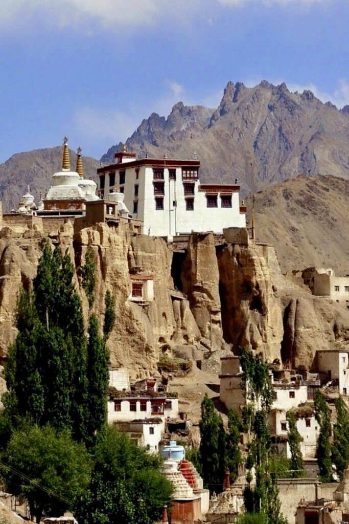 Temples, monastères et lieux de recueillement à visiter une fois dans sa vie 3 IMG 8275 voyage spirituel